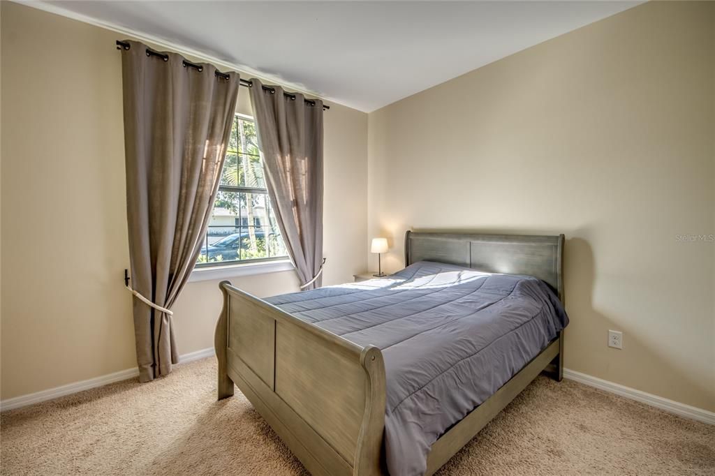 En Venta: $635,000 (3 camas, 2 baños, 1998 Pies cuadrados)