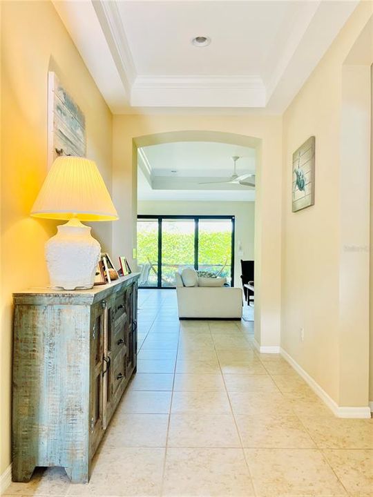 En Venta: $635,000 (3 camas, 2 baños, 1998 Pies cuadrados)