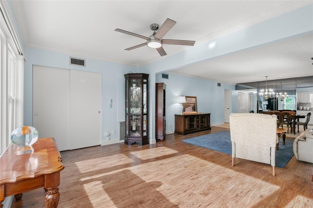 For Rent: $1,700 (2 beds, 2 baths, 1400 Square Feet)