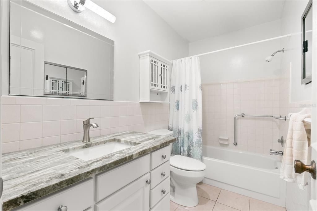 For Rent: $1,700 (2 beds, 2 baths, 1400 Square Feet)