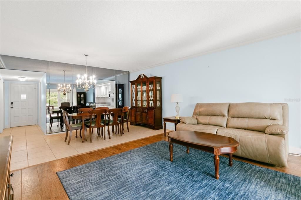 For Rent: $1,700 (2 beds, 2 baths, 1400 Square Feet)