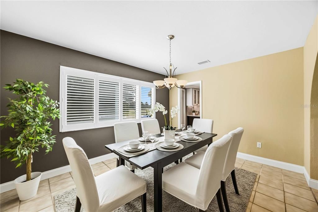 En Venta: $425,000 (3 camas, 2 baños, 1786 Pies cuadrados)