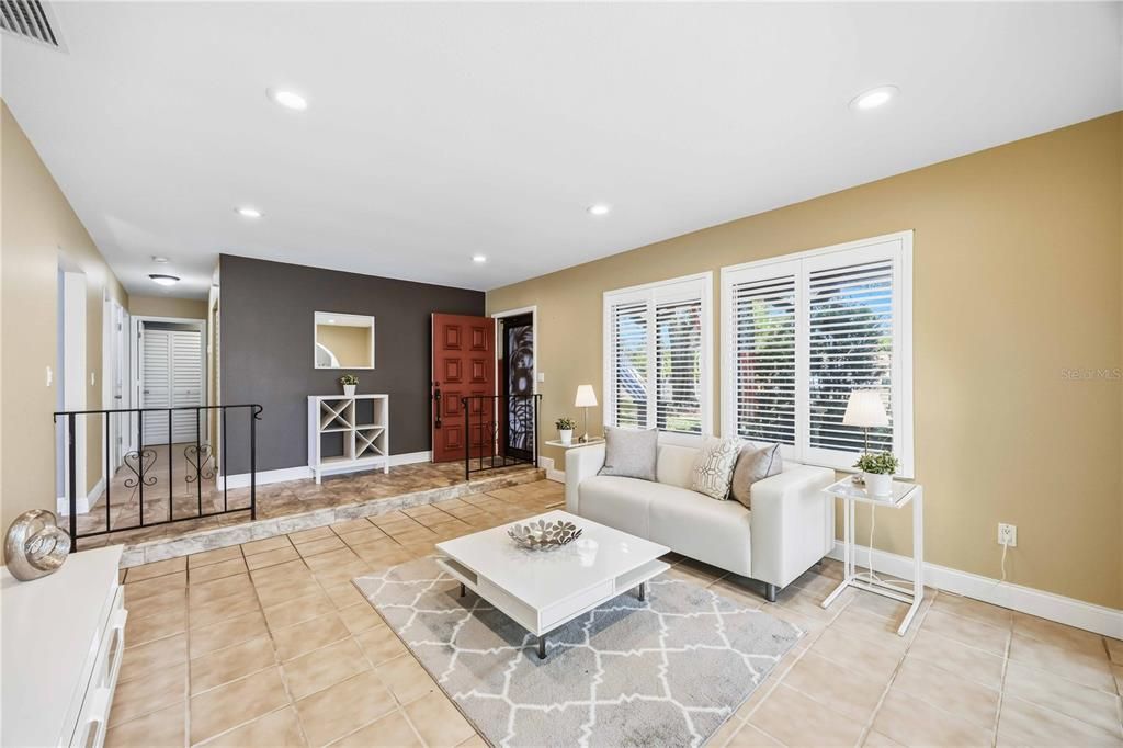 En Venta: $425,000 (3 camas, 2 baños, 1786 Pies cuadrados)