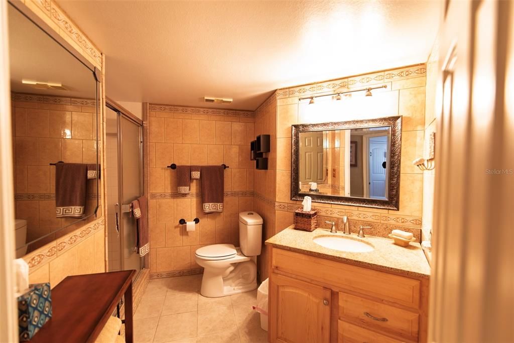 待售: $149,900 (2 贝兹, 2 浴室, 899 平方英尺)