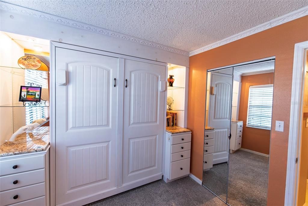 待售: $149,900 (2 贝兹, 2 浴室, 899 平方英尺)