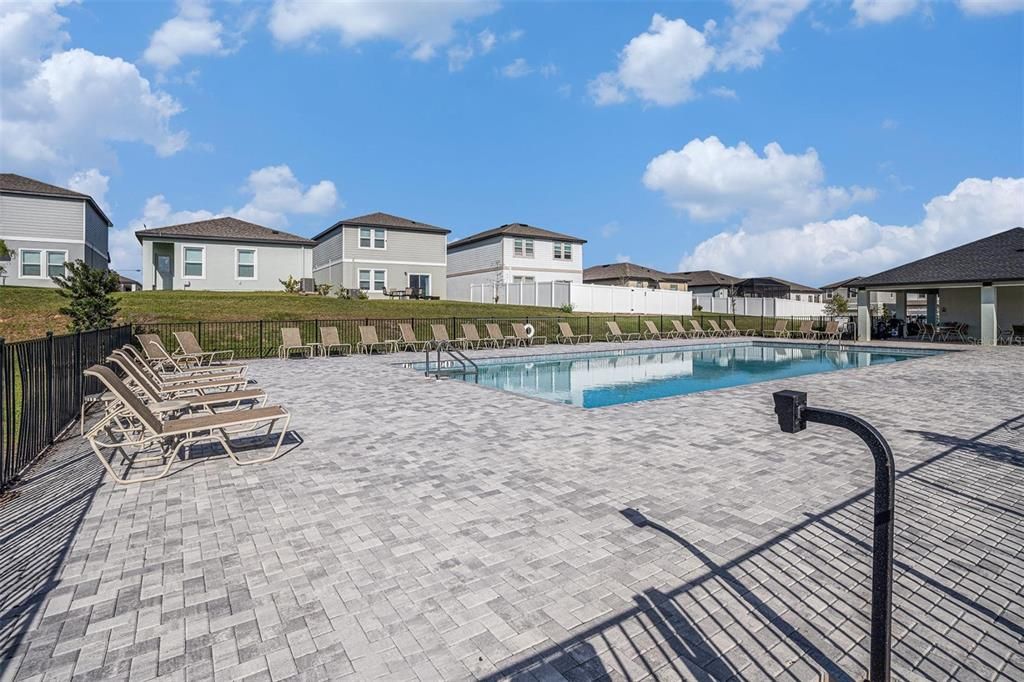 На продажу: $350,000 (3 спален, 2 ванн, 1659 Квадратных фут)