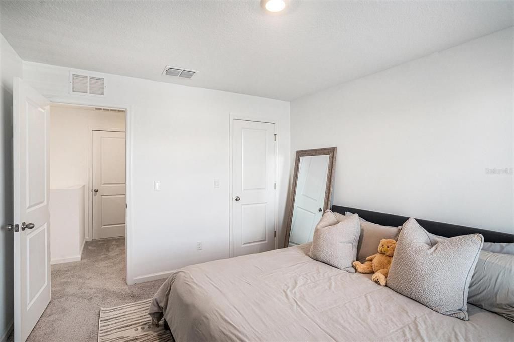 На продажу: $350,000 (3 спален, 2 ванн, 1659 Квадратных фут)