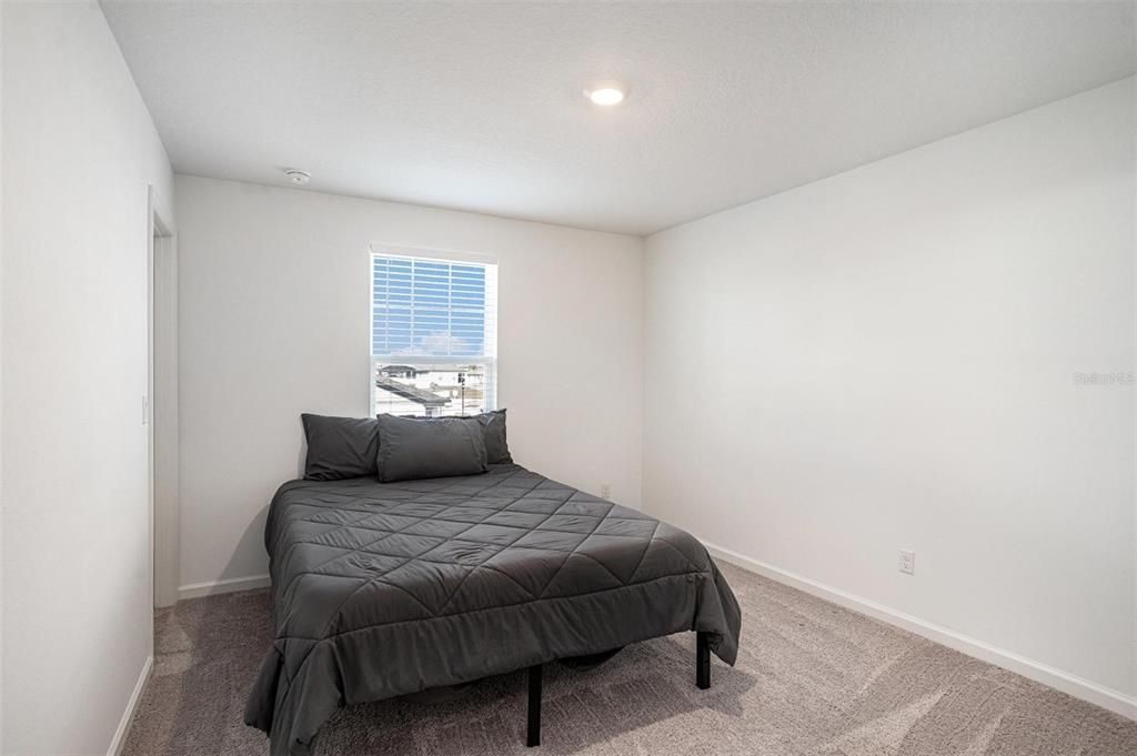 На продажу: $350,000 (3 спален, 2 ванн, 1659 Квадратных фут)