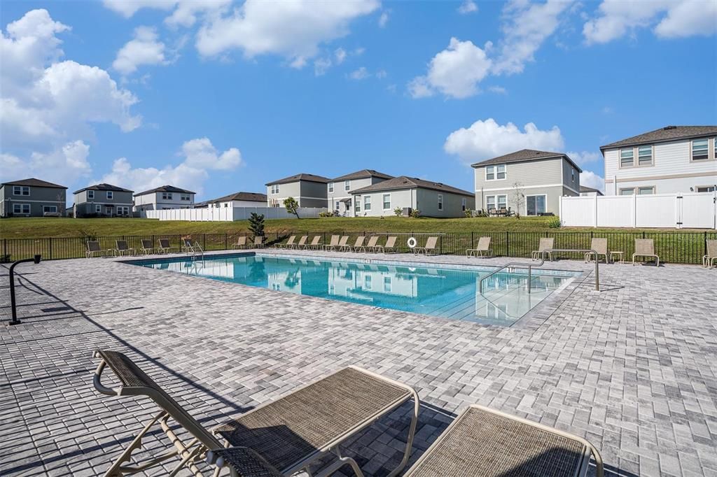 На продажу: $350,000 (3 спален, 2 ванн, 1659 Квадратных фут)