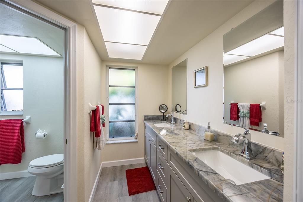 En Venta: $805,000 (3 camas, 2 baños, 2104 Pies cuadrados)