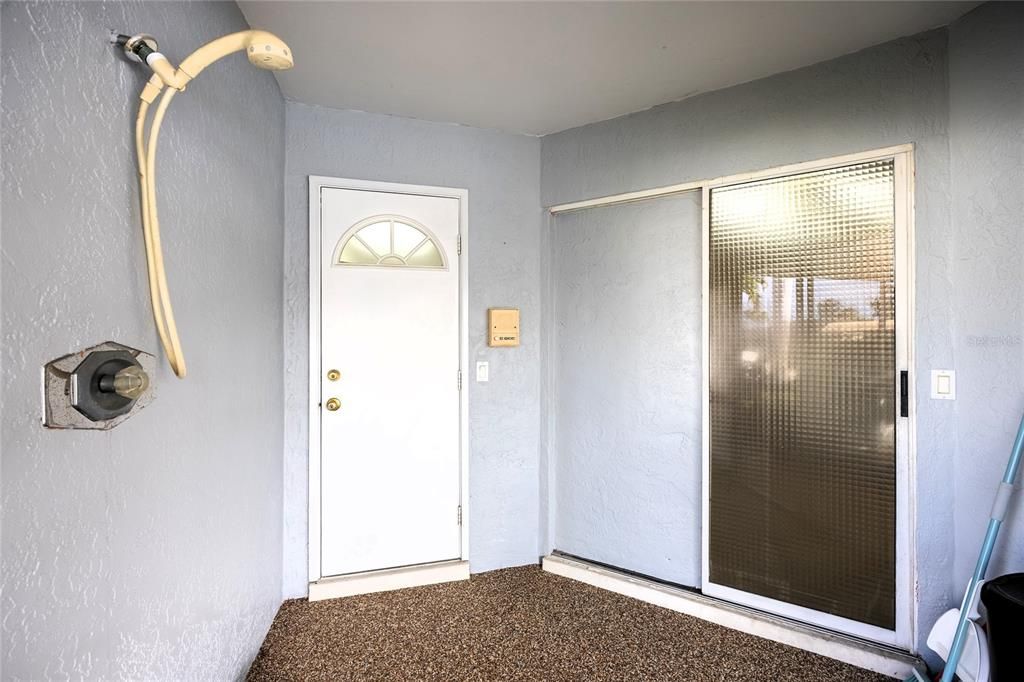 En Venta: $805,000 (3 camas, 2 baños, 2104 Pies cuadrados)