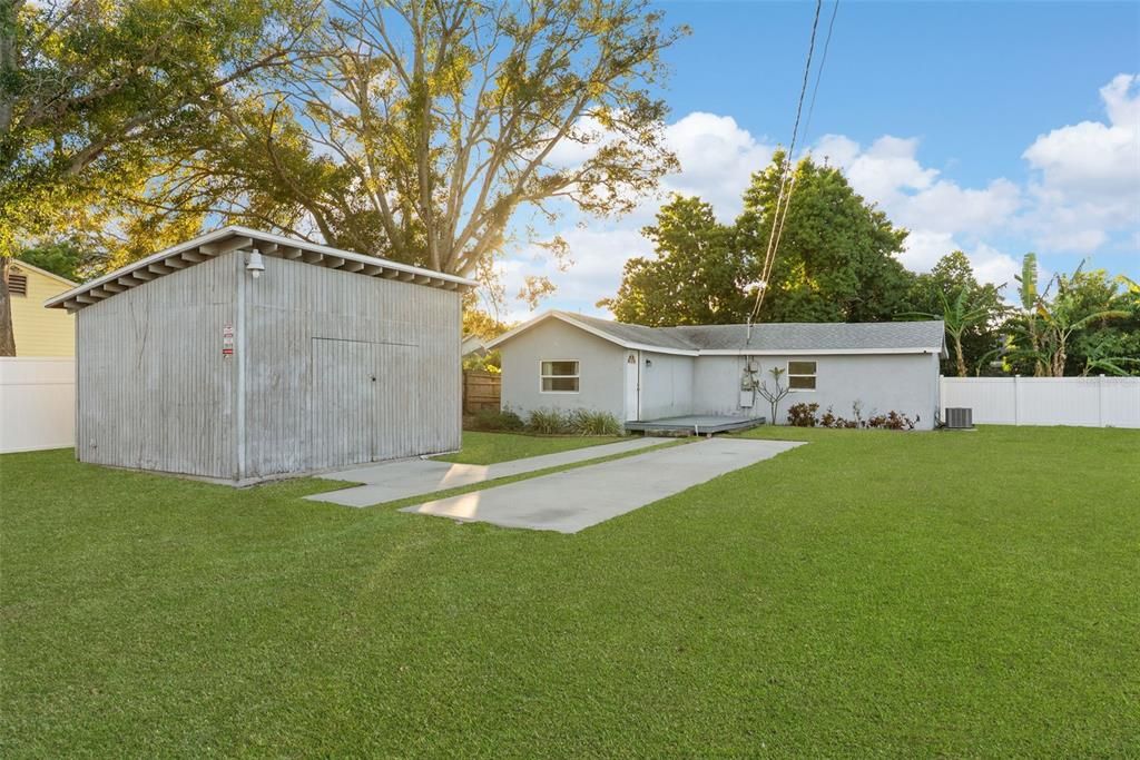 待售: $325,000 (3 贝兹, 2 浴室, 1088 平方英尺)