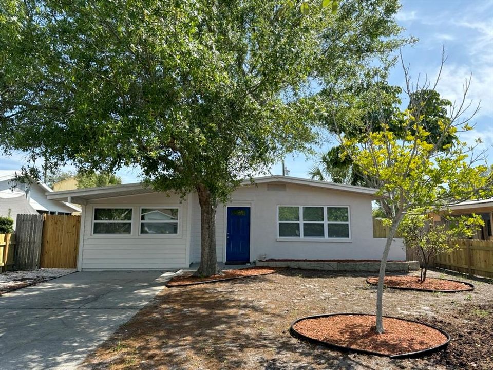 En Renta: $2,450 (3 camas, 2 baños, 1516 Pies cuadrados)