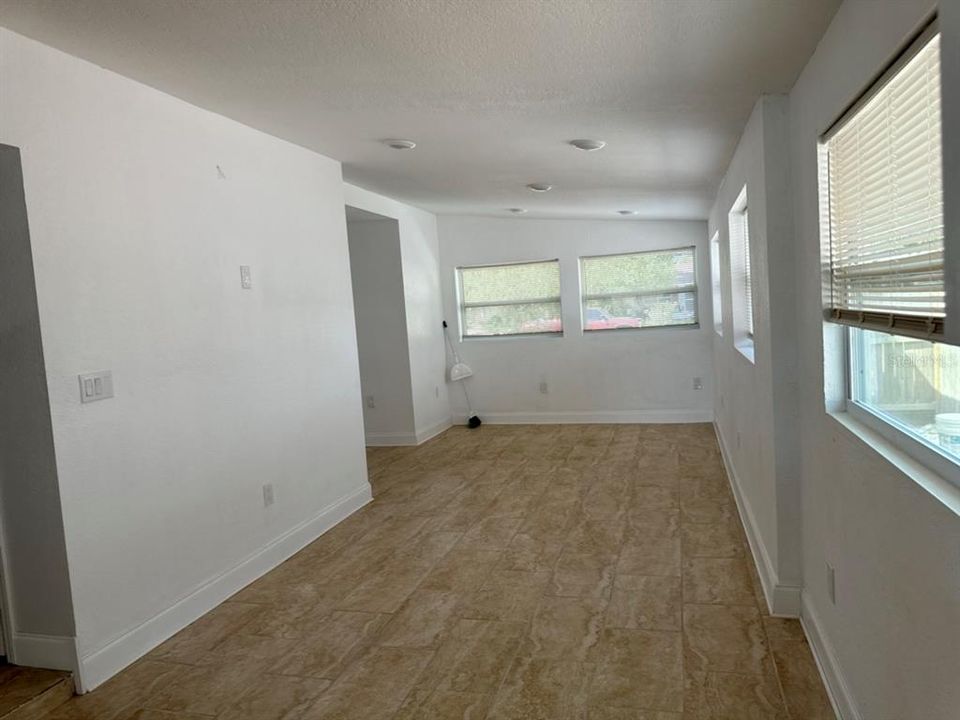 En Renta: $2,450 (3 camas, 2 baños, 1516 Pies cuadrados)