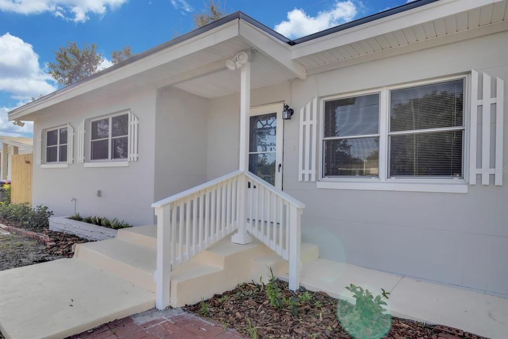 For Sale: $344,900 (4 beds, 2 baths, 1838 Square Feet)