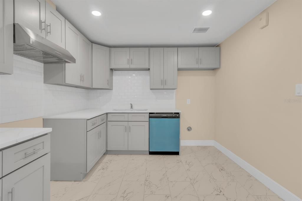 For Sale: $344,900 (4 beds, 2 baths, 1838 Square Feet)