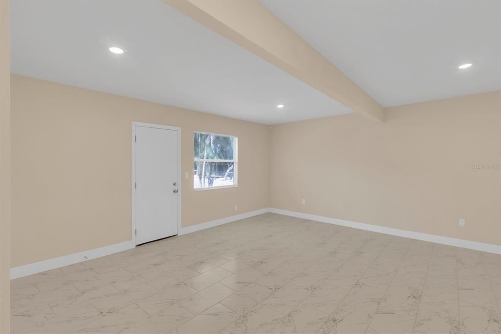 For Sale: $344,900 (4 beds, 2 baths, 1838 Square Feet)