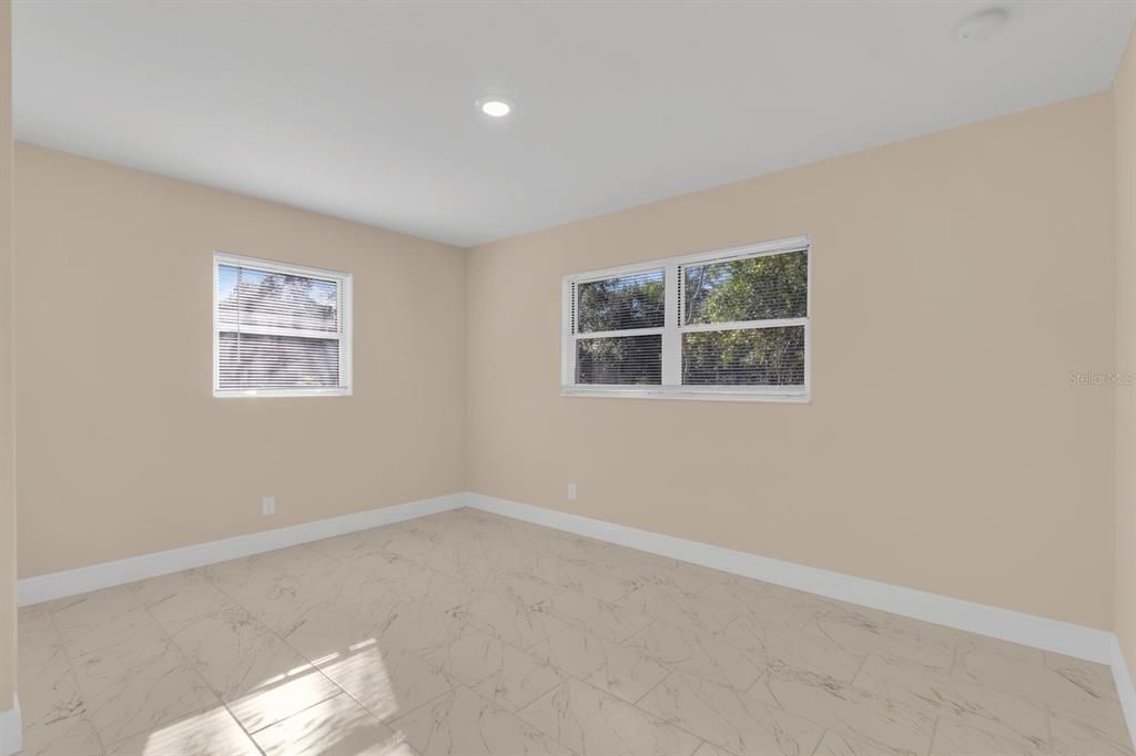 For Sale: $344,900 (4 beds, 2 baths, 1838 Square Feet)