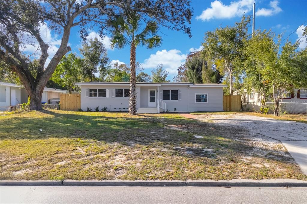 For Sale: $344,900 (4 beds, 2 baths, 1838 Square Feet)