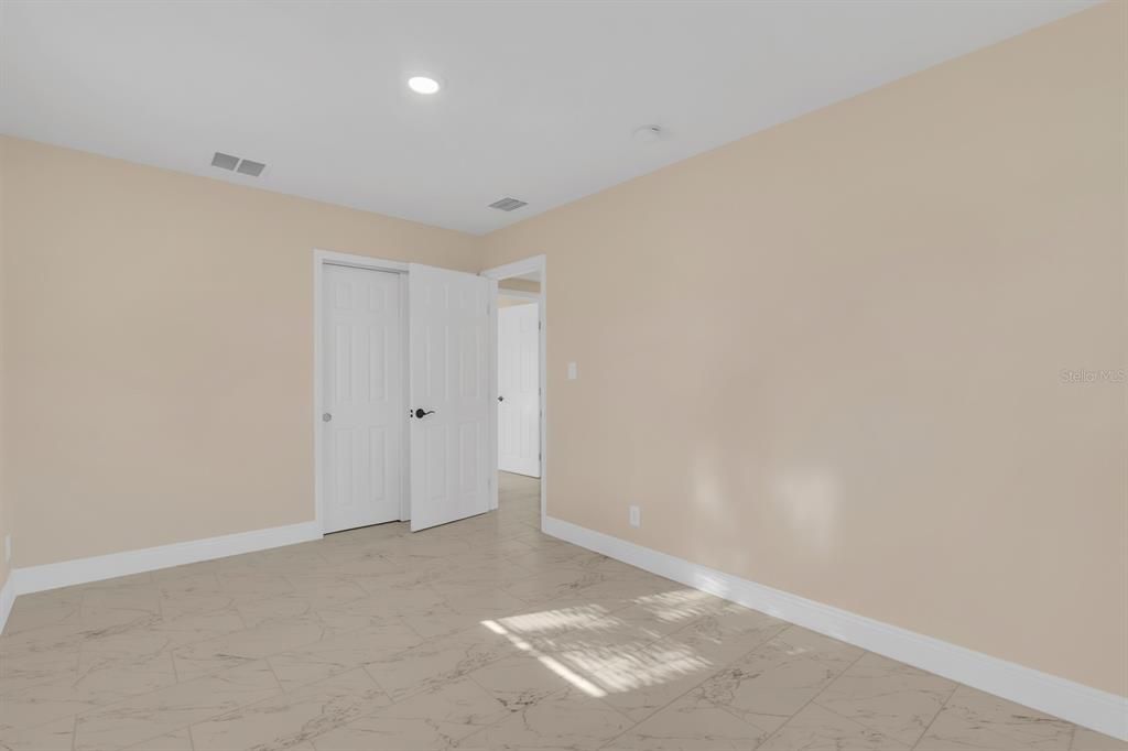 For Sale: $344,900 (4 beds, 2 baths, 1838 Square Feet)