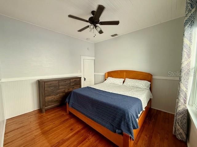 For Rent: $1,400 (1 beds, 1 baths, 425 Square Feet)