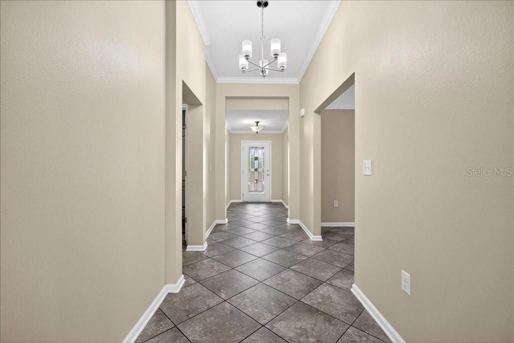 待售: $375,000 (3 贝兹, 3 浴室, 2041 平方英尺)