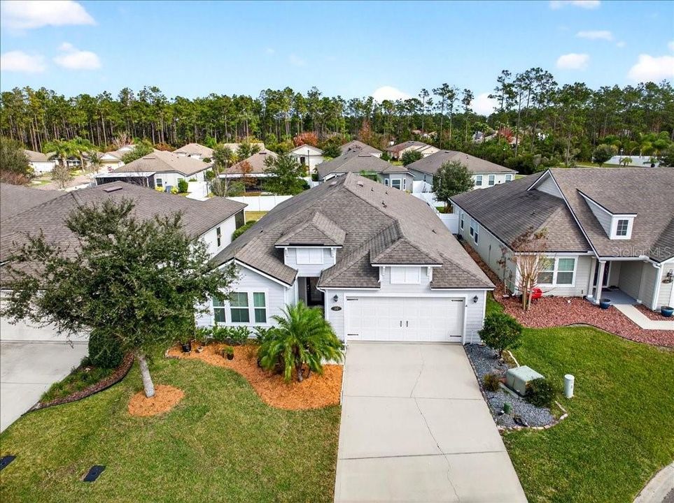 待售: $375,000 (3 贝兹, 3 浴室, 2041 平方英尺)