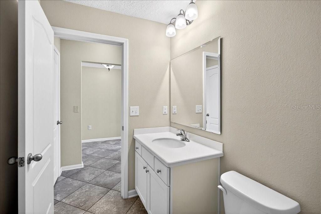 待售: $375,000 (3 贝兹, 3 浴室, 2041 平方英尺)