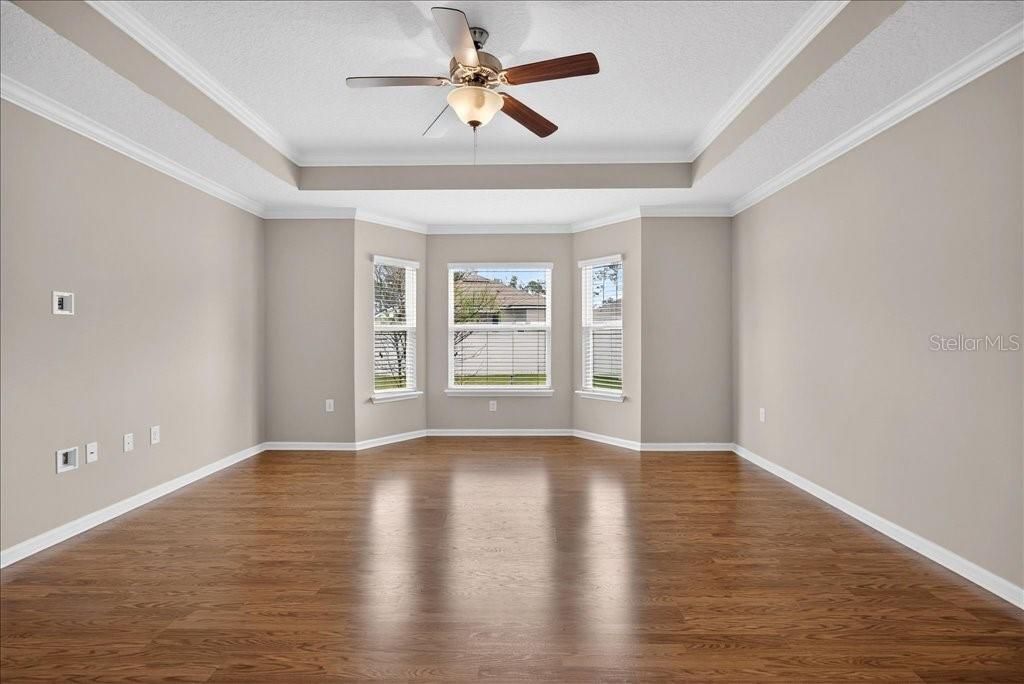 待售: $375,000 (3 贝兹, 3 浴室, 2041 平方英尺)