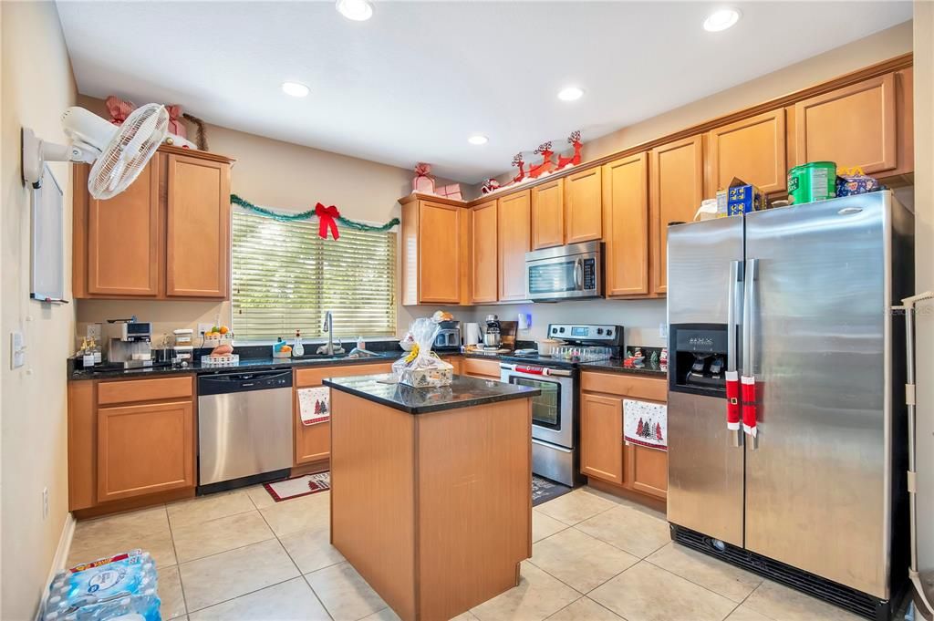 待售: $370,000 (3 贝兹, 3 浴室, 1846 平方英尺)