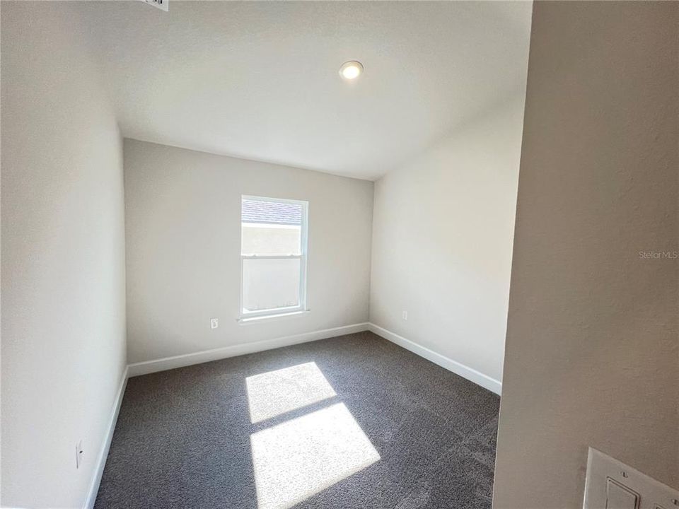 En Venta: $312,500 (4 camas, 2 baños, 1635 Pies cuadrados)