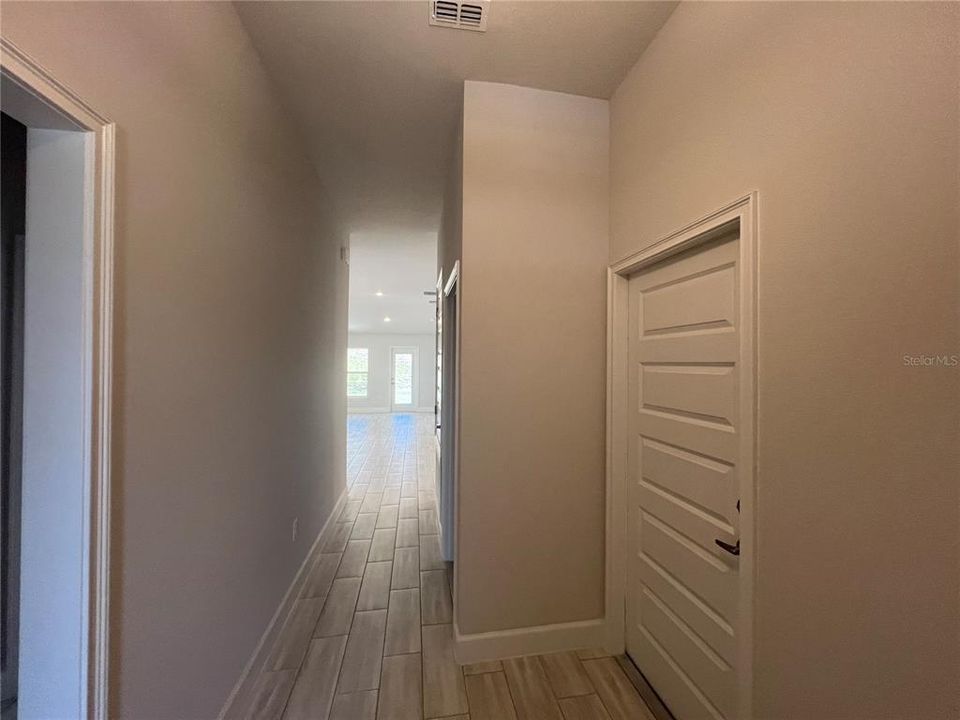 En Venta: $312,500 (4 camas, 2 baños, 1635 Pies cuadrados)