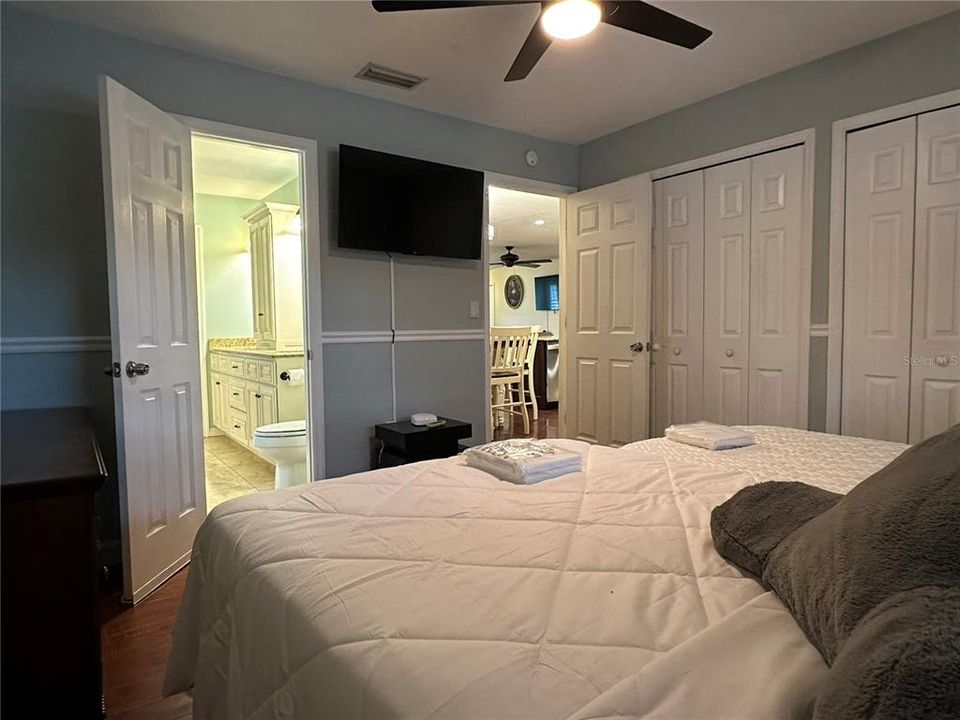 На продажу: $525,000 (4 спален, 2 ванн, 1383 Квадратных фут)