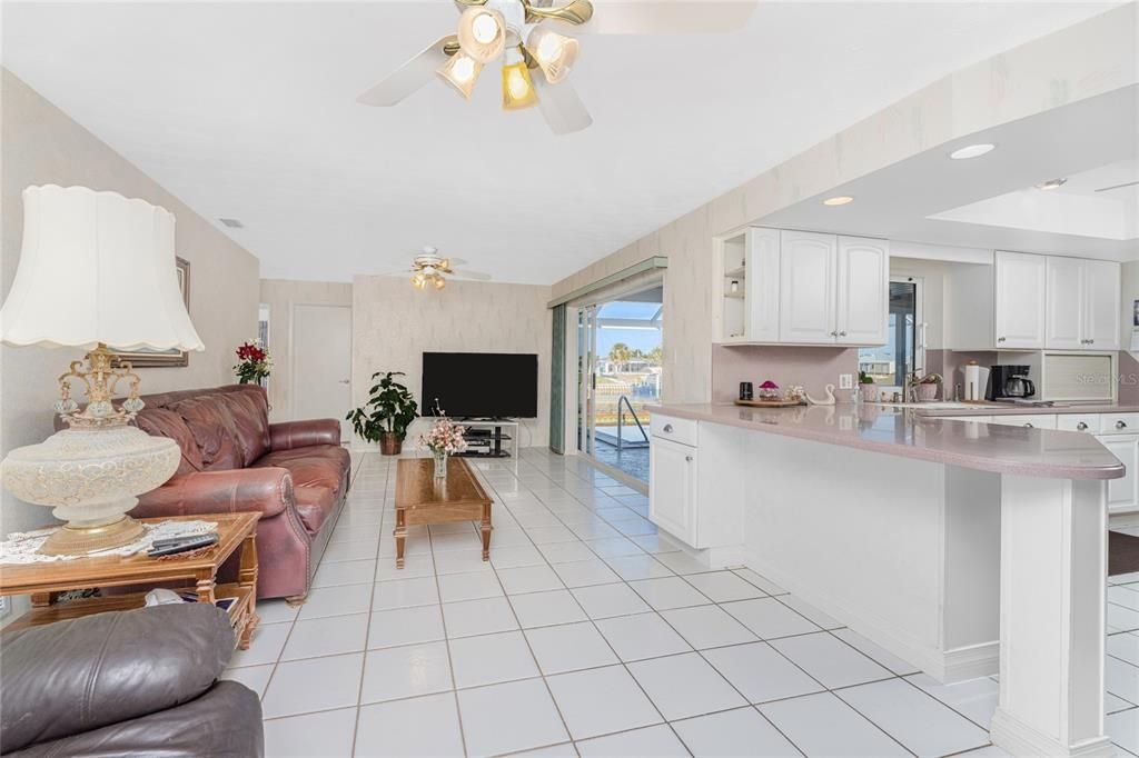 For Sale: $549,900 (4 beds, 2 baths, 2232 Square Feet)