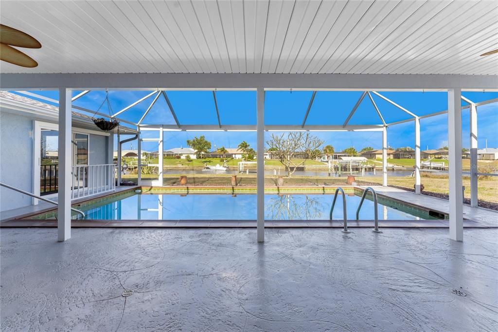 For Sale: $549,900 (4 beds, 2 baths, 2232 Square Feet)