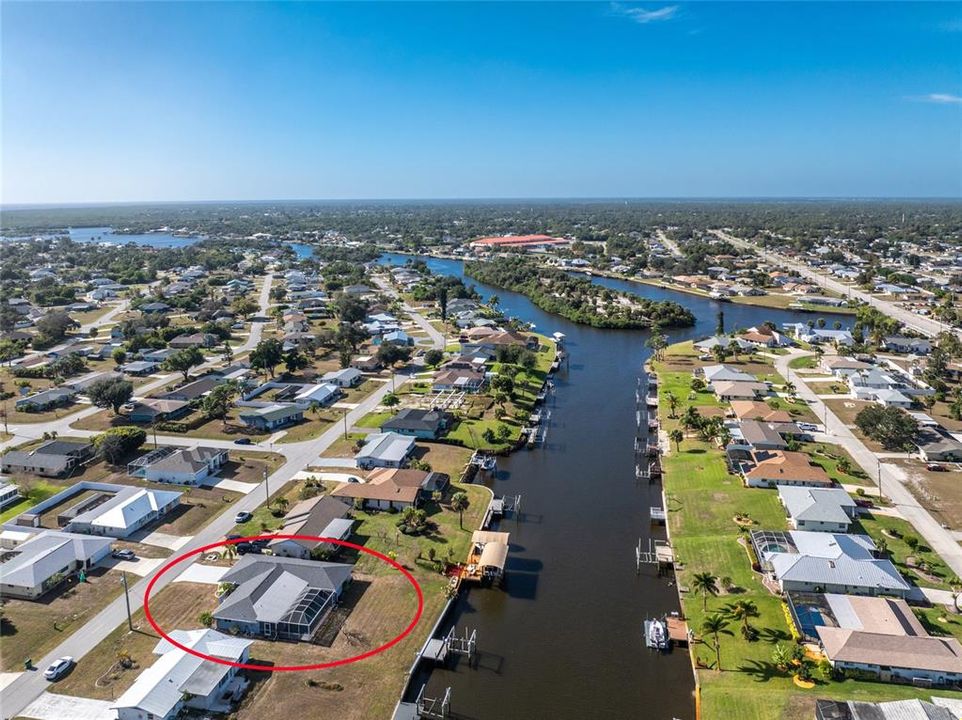 For Sale: $549,900 (4 beds, 2 baths, 2232 Square Feet)