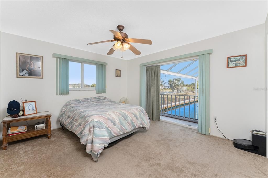 For Sale: $549,900 (4 beds, 2 baths, 2232 Square Feet)