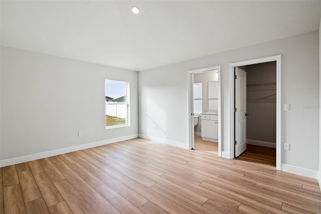 На продажу: $269,900 (3 спален, 2 ванн, 1453 Квадратных фут)