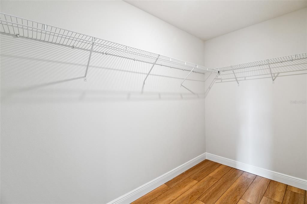 На продажу: $269,900 (3 спален, 2 ванн, 1453 Квадратных фут)