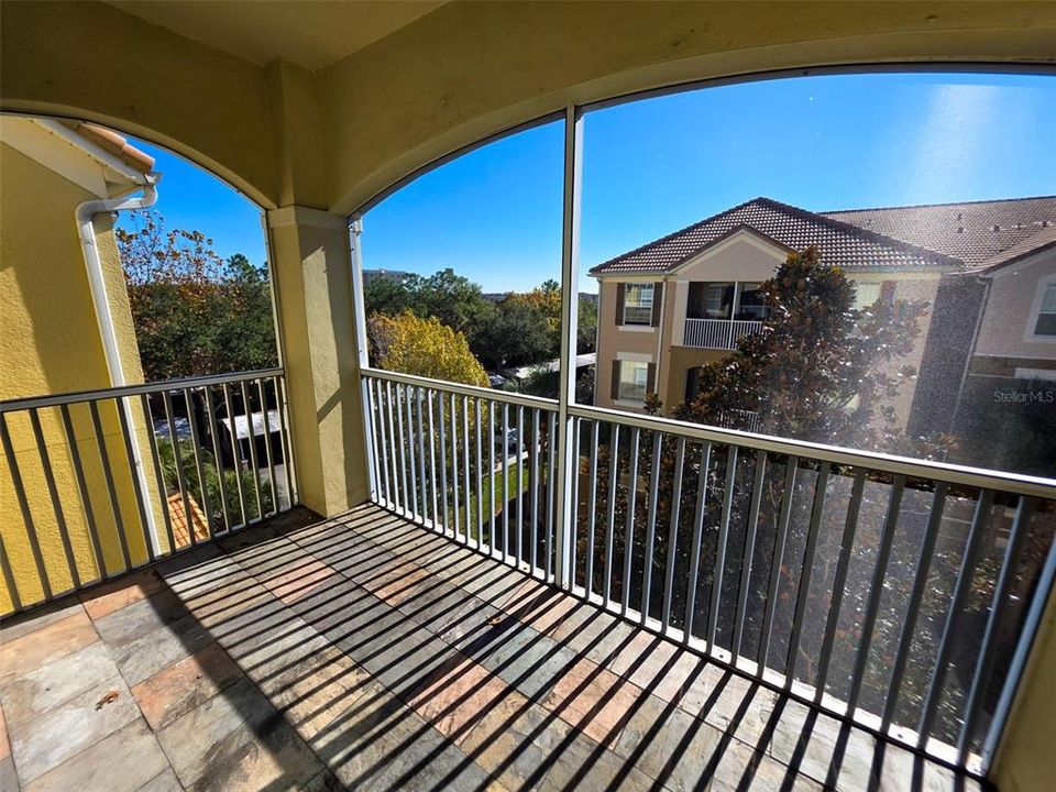 待售: $199,900 (2 贝兹, 2 浴室, 1112 平方英尺)