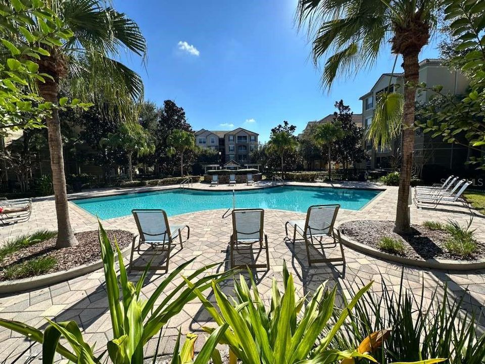 待售: $199,900 (2 贝兹, 2 浴室, 1112 平方英尺)