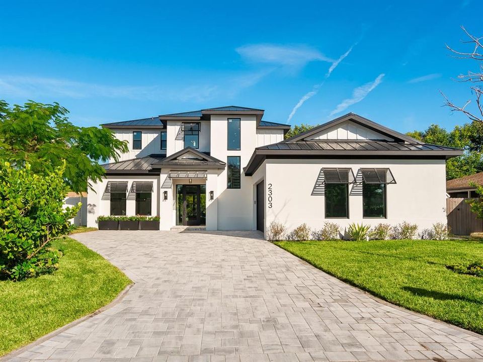 For Sale: $1,999,000 (4 beds, 3 baths, 2708 Square Feet)