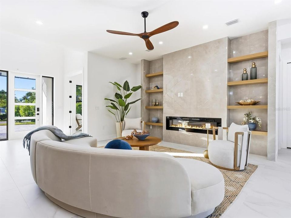 For Sale: $1,999,000 (4 beds, 3 baths, 2708 Square Feet)