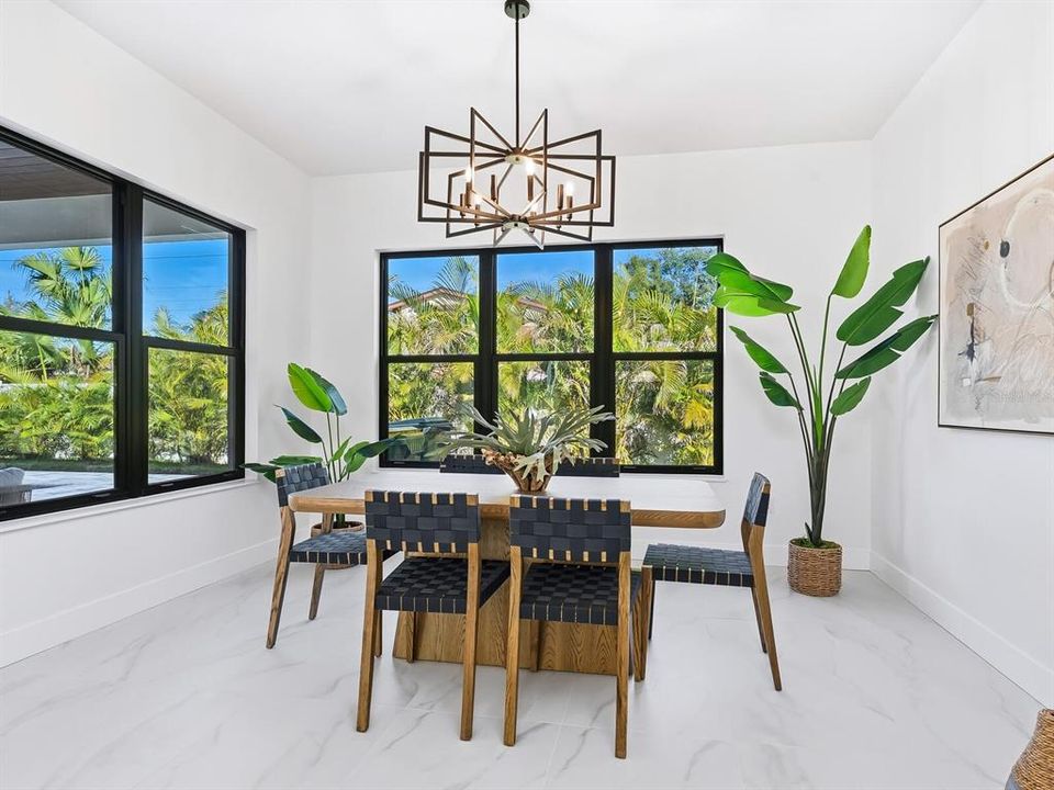 For Sale: $1,999,000 (4 beds, 3 baths, 2708 Square Feet)