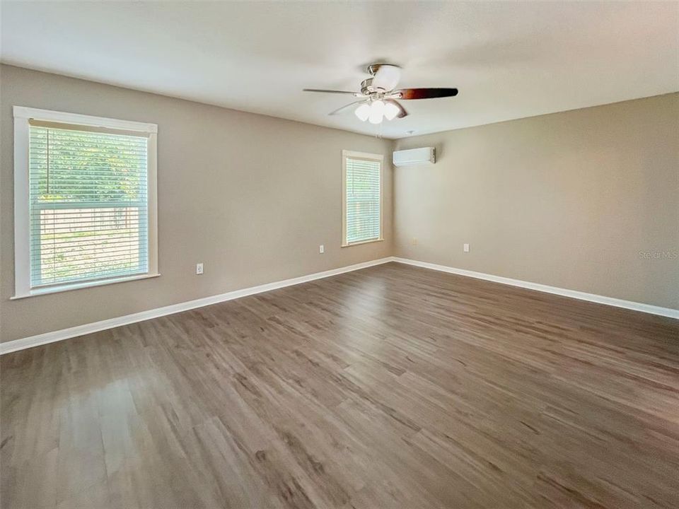 En Renta: $2,395 (4 camas, 2 baños, 2219 Pies cuadrados)