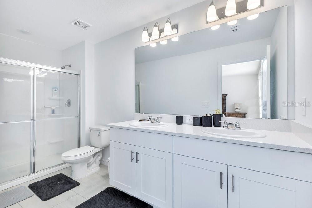 For Rent: $2,350 (3 beds, 2 baths, 1616 Square Feet)