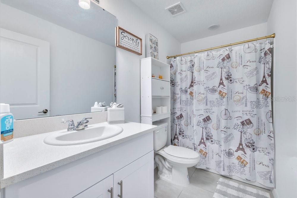 For Rent: $2,350 (3 beds, 2 baths, 1616 Square Feet)