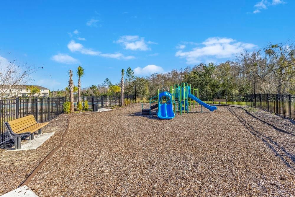 For Rent: $2,350 (3 beds, 2 baths, 1616 Square Feet)