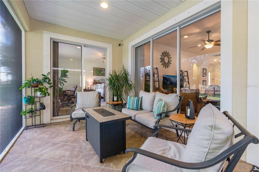 На продажу: $437,500 (3 спален, 2 ванн, 2017 Квадратных фут)