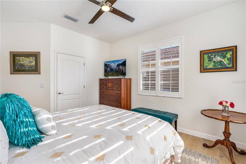 На продажу: $437,500 (3 спален, 2 ванн, 2017 Квадратных фут)